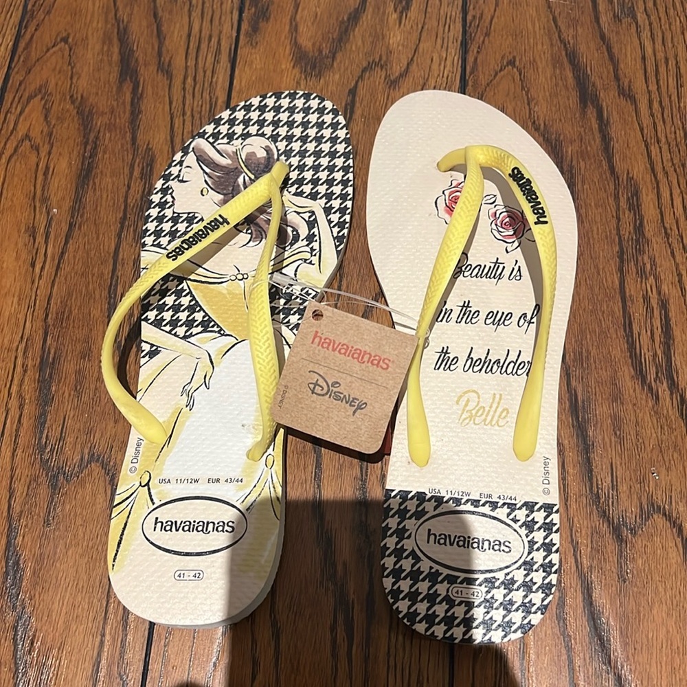 Brand NWT Havaianas Disney Belle Flip Flops Size 41-42